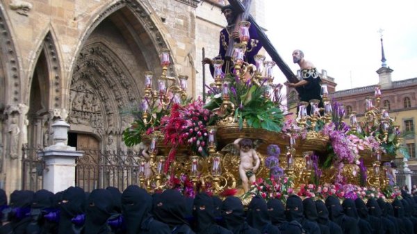 10  razones para visitar León en Semana Santa